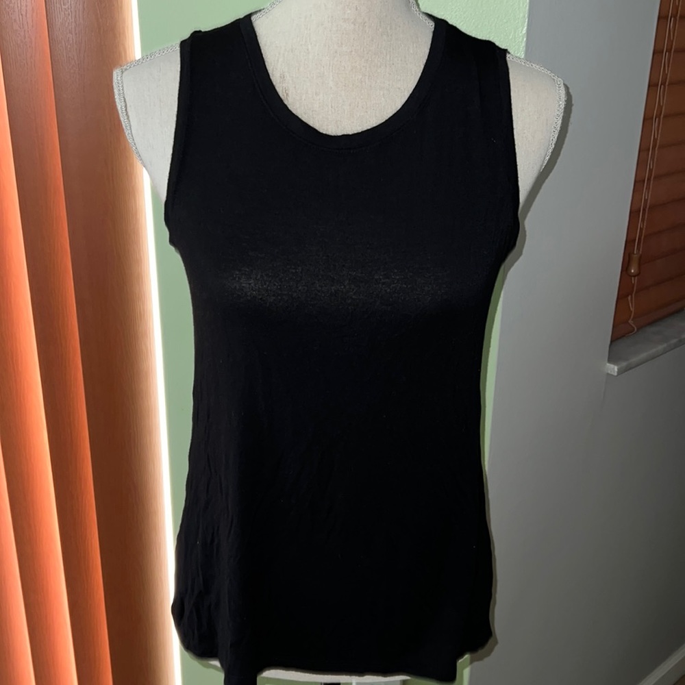 Halogen Black Slit Open Back Sleeveless Top
